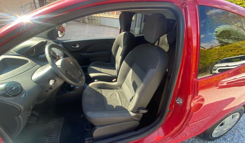 
 Renault Twingo Renault Twingo 1.2 16V BVR Live full									