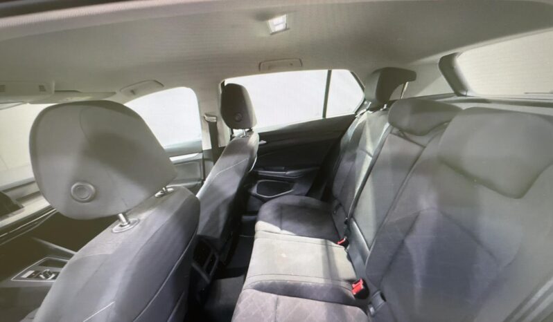 
 VOLKSWAGEN Golf 1.0 eTSI EVO DSG Life full									
