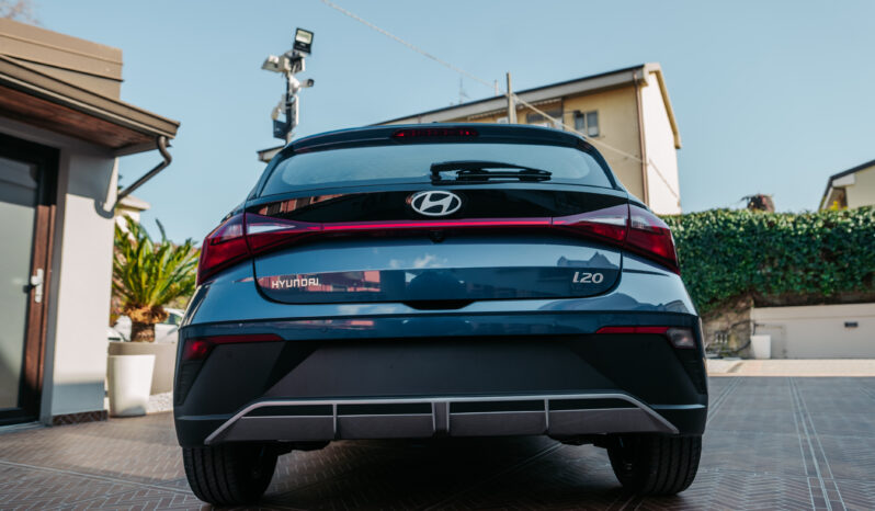 
 Hyundai i20 Connectline full									