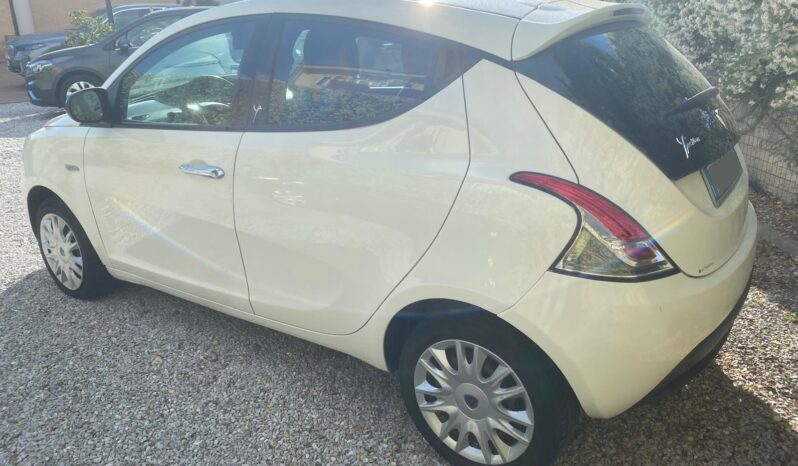 
 Lancia Ypsilon 1.3 MJT 16V 95 CV 5 porte S&S Gold full									