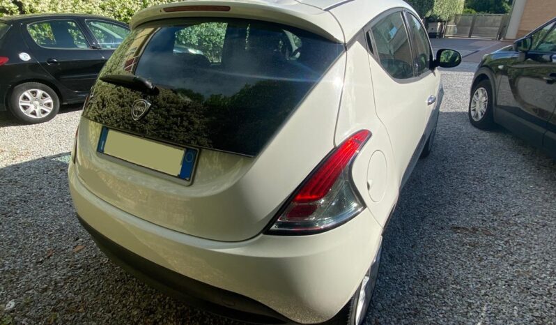 
 Lancia Ypsilon 1.3 MJT 16V 95 CV 5 porte S&S Gold full									