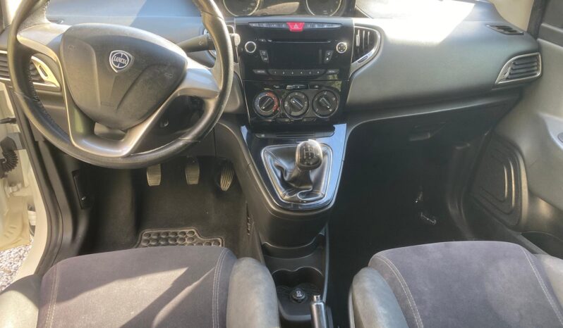 
 Lancia Ypsilon 1.3 MJT 16V 95 CV 5 porte S&S Gold full									