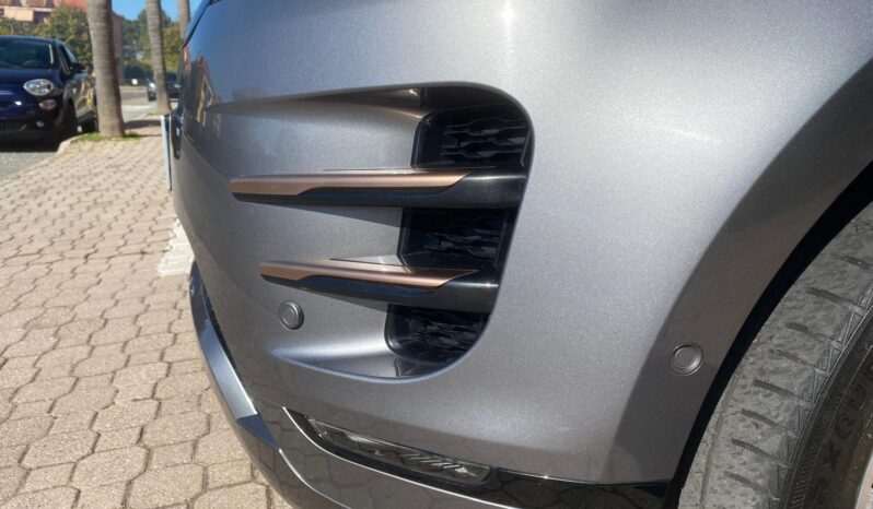 
 Land Rover Evoque 2.0D MHEV R-DYNAMIQUE SE AWD204 CV full									