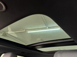 
 Land Rover Evoque 2.0D MHEV R-DYNAMIQUE SE AWD204 CV full									