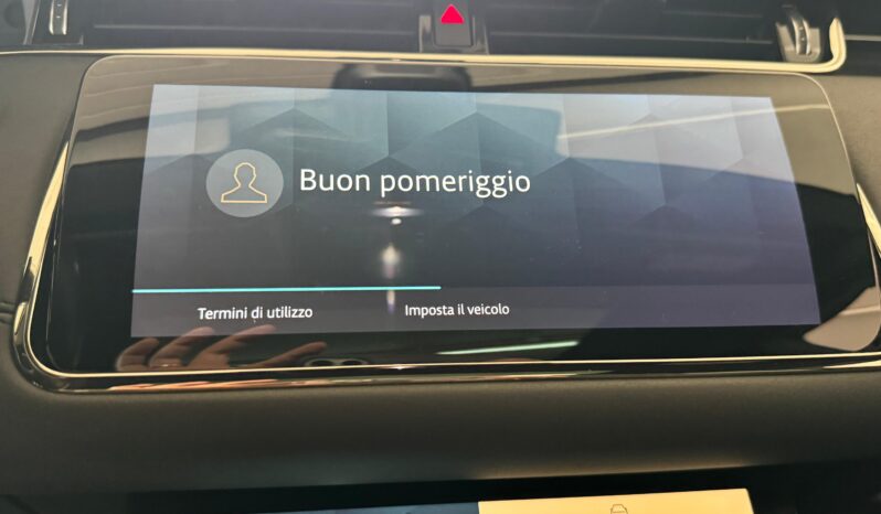 
 Land Rover Evoque 2.0D MHEV R-DYNAMIQUE SE AWD204 CV full									