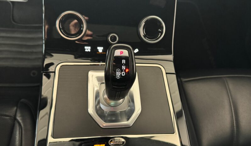 
 Land Rover Evoque 2.0D MHEV R-DYNAMIQUE SE AWD204 CV full									