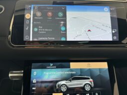 
 Land Rover Evoque 2.0D MHEV R-DYNAMIQUE SE AWD204 CV full									