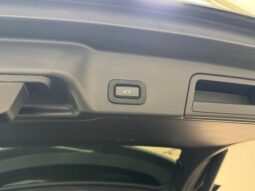 
 Land Rover Evoque 2.0D MHEV R-DYNAMIQUE SE AWD204 CV full									