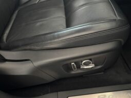 
 Land Rover Evoque 2.0D MHEV R-DYNAMIQUE SE AWD204 CV full									