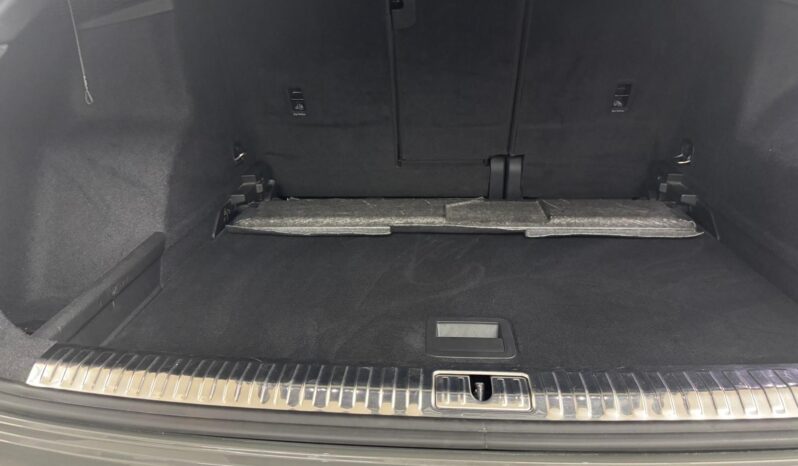 
 Audi Q3 35 2.0 TDI S line edition quattro full									