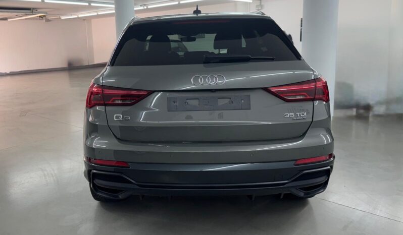 
 Audi Q3 35 2.0 TDI S line edition quattro full									