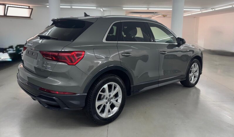 
 Audi Q3 35 2.0 TDI S line edition quattro full									