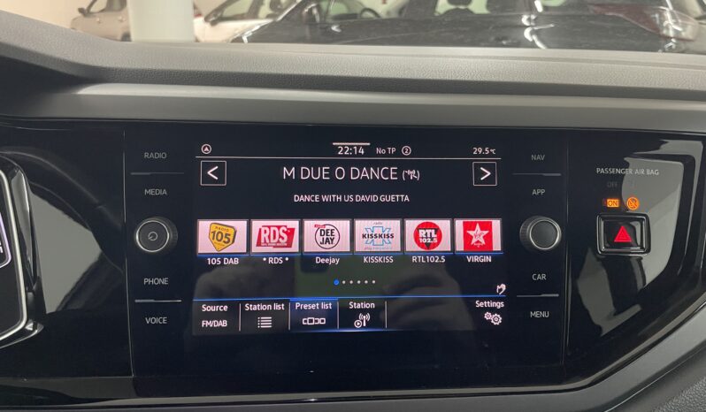 
 Taigo 1.0 TSI R-Line 110cv full									
