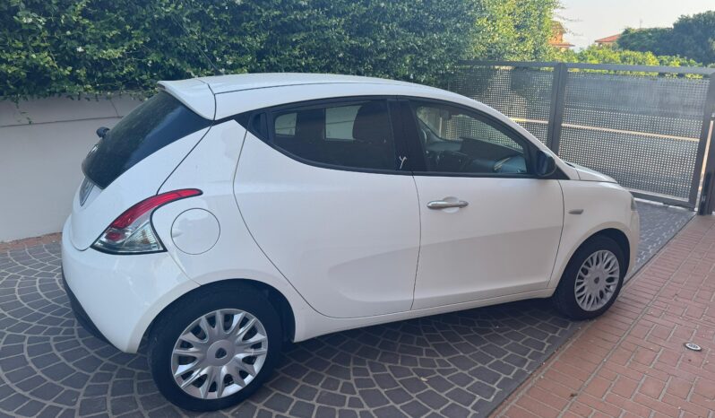 
 Lancia Ypsilon III 2011 1.3 mjt Gold s full									