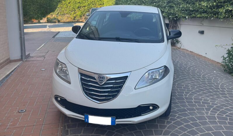 
 Lancia Ypsilon III 2011 1.3 mjt Gold s full									