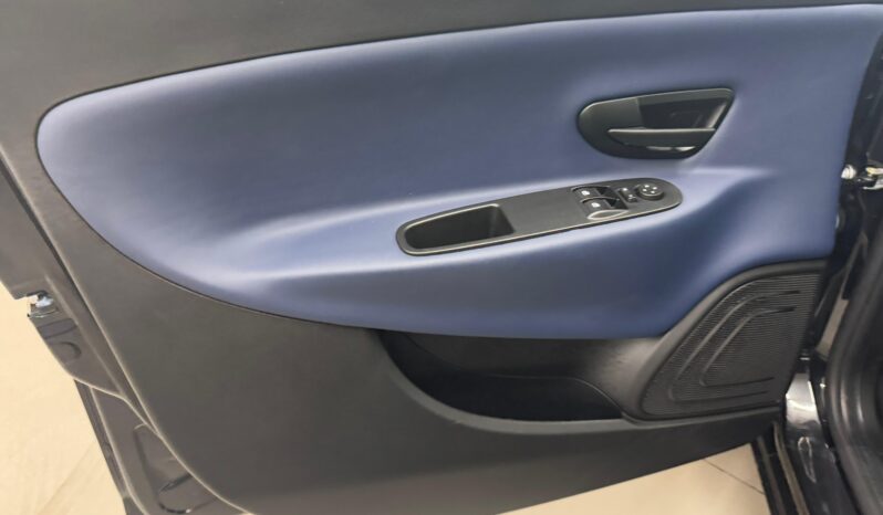 
 Lancia Ypsilon 1.0 FireFly S&S Hybrid Oro full									