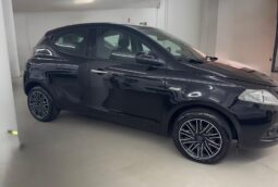 
 Lancia Ypsilon 1.0 FireFly S&S Hybrid Oro full									