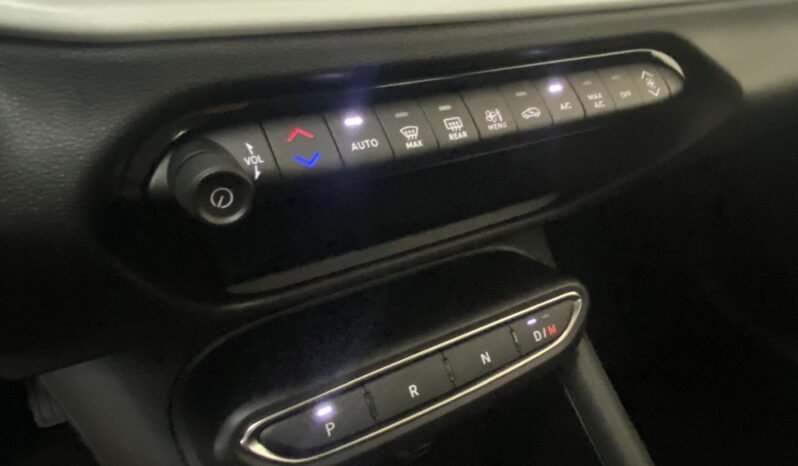 
 Fiat 600 Hybrid DCT MHEV full									