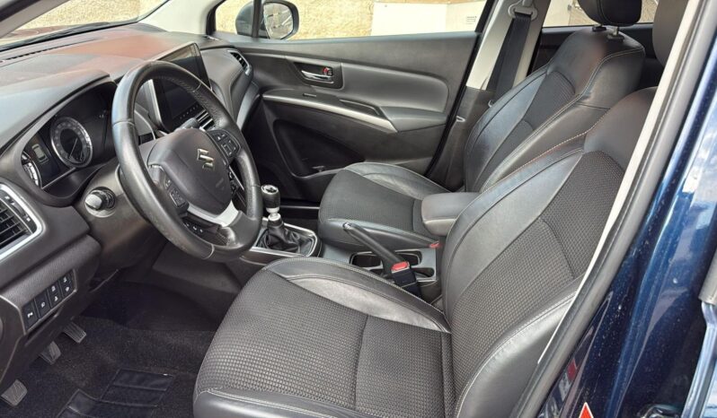 
 Suzuki S-Cross 1.4 Hybrid Top+ full									