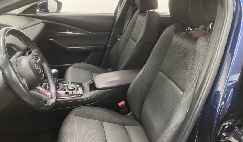 
 Mazda CX-30 2.0L E-Skyactive Hybrid Executive full									