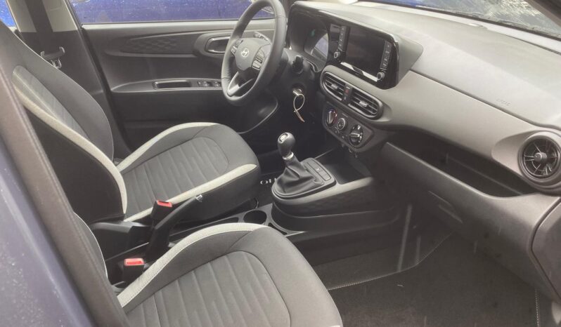 
 Hyundai I10 1.0 MT Connectline full									