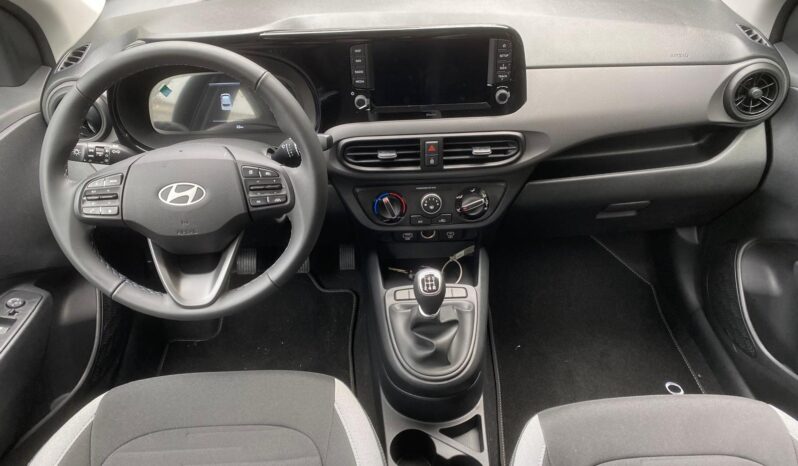 
 Hyundai I10 1.0 MT Connectline full									