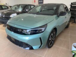 Opel Corsa 1.2 100 cv Yes