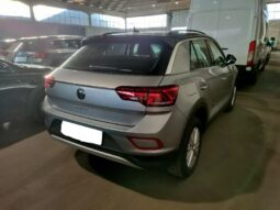 
 Volkswagen T-Roc 2.0 TDI SCR 150 CV DSG full									