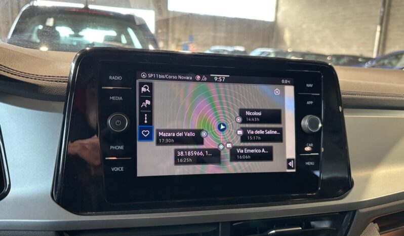 
 Volkswagen T-Roc 2.0 TDI SCR 150 CV DSG full									