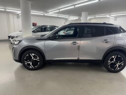 
 Peugeot 2008 PureTech 100 S&S Allure full									