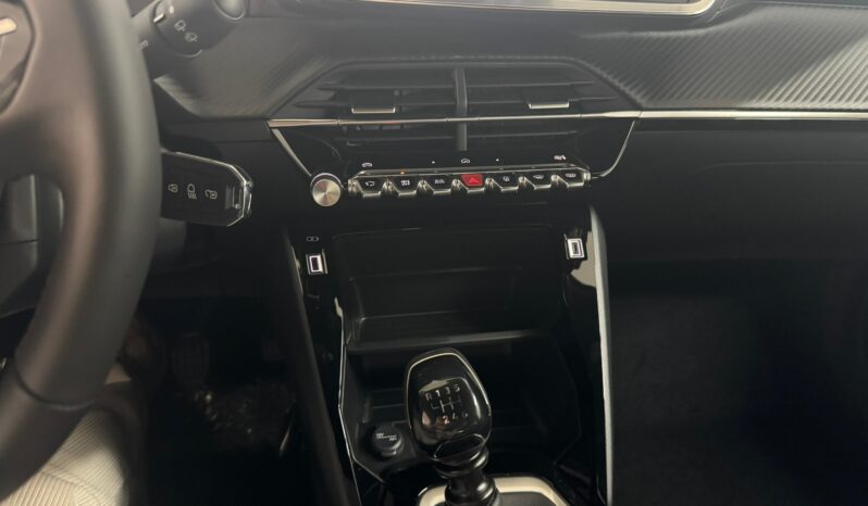 
 Peugeot 2008 PureTech 100 S&S Allure full									