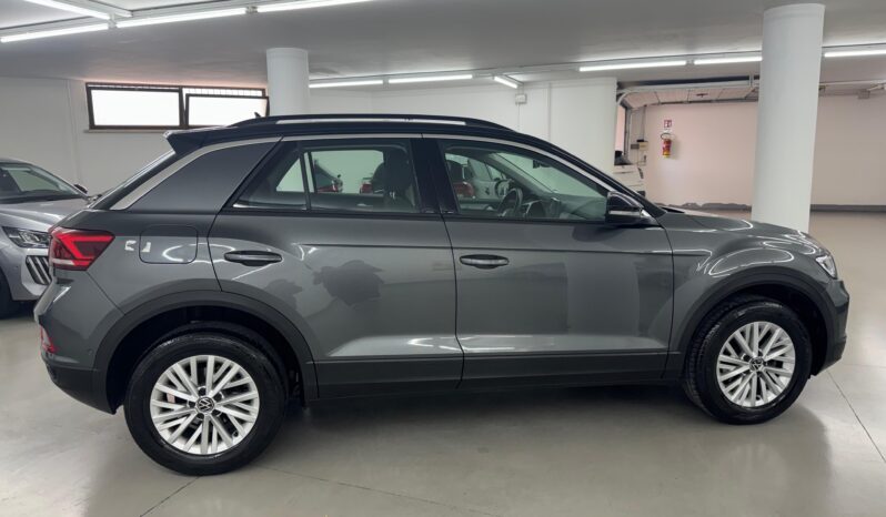 
 Volkswagen T-Roc 2.0 TDI SCR 115 CV full									