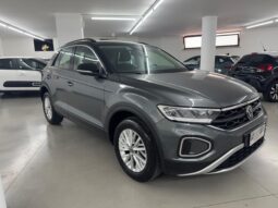 
 Volkswagen T-Roc 2.0 TDI SCR 115 CV full									