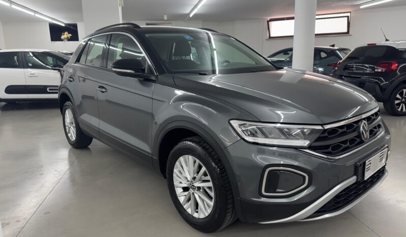 
 Volkswagen T-Roc 2.0 TDI SCR 115 CV full									