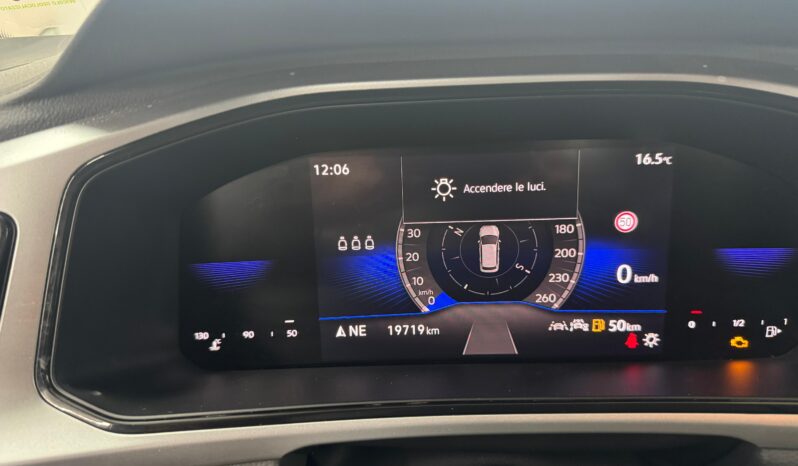 
 Volkswagen T-Roc 2.0 TDI SCR 115 CV full									