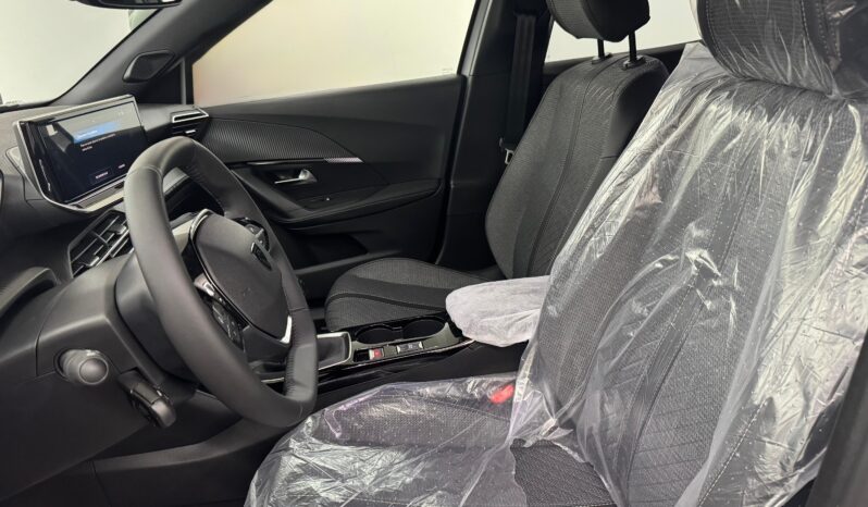 
 Peugeot 2008 PureTech 100 S&S Allure full									