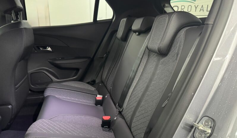 
 Peugeot 2008 PureTech 100 S&S Allure full									