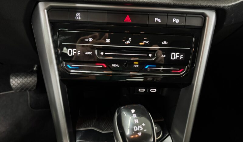 
 Volkswagen T-Roc 2.0 TDI SCR 150 CV DSG full									