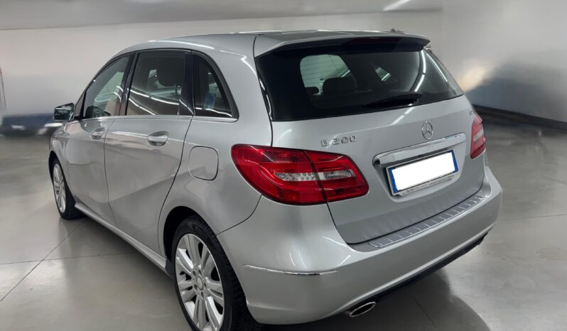 
 Mercedes-benz B 200 Premium full									