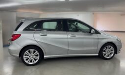 
 Mercedes-benz B 200 Premium full									