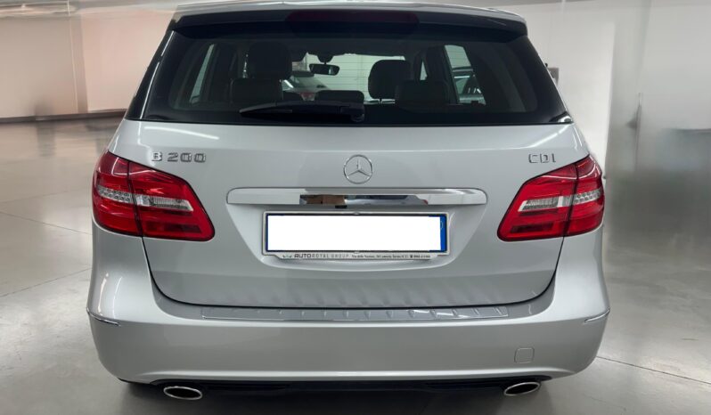 
 Mercedes-benz B 200 Premium full									