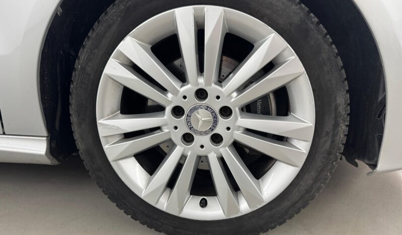 
 Mercedes-benz B 200 Premium full									