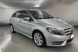 
 Mercedes-benz B 200 Premium full									