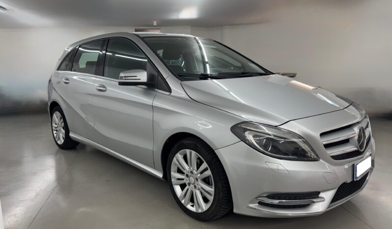 
 Mercedes-benz B 200 Premium full									