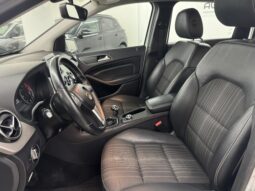
 Mercedes-benz B 200 Premium full									