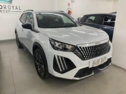 
 Peugeot 2008 PureTech 100 S&S Allure full									