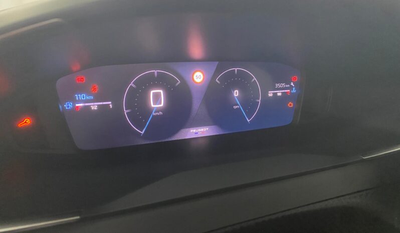 
 Peugeot 2008 PureTech 100 S&S Allure full									