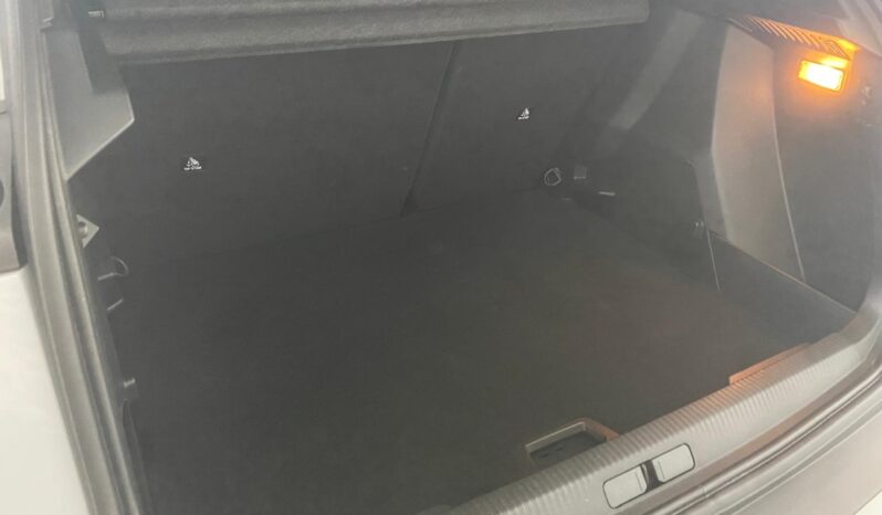 
 Peugeot 2008 PureTech 100 S&S Allure full									