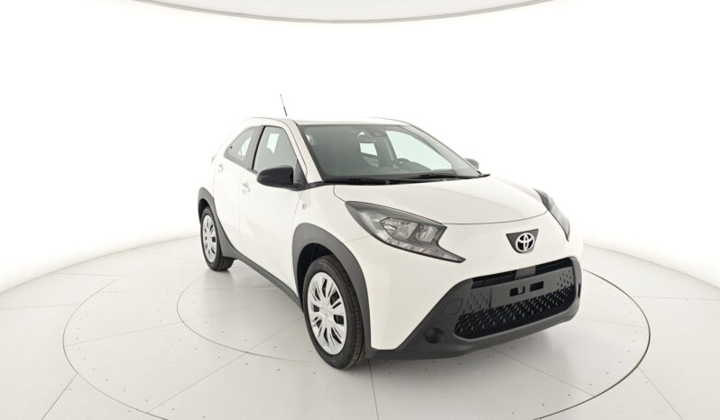 
 Toyota Aygo X 1.0 VVT-i 72 CV 5 porte Active S-CVT full									