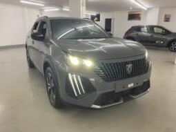 
 Peugeot 2008 PureTech 100 S&S Allure full									